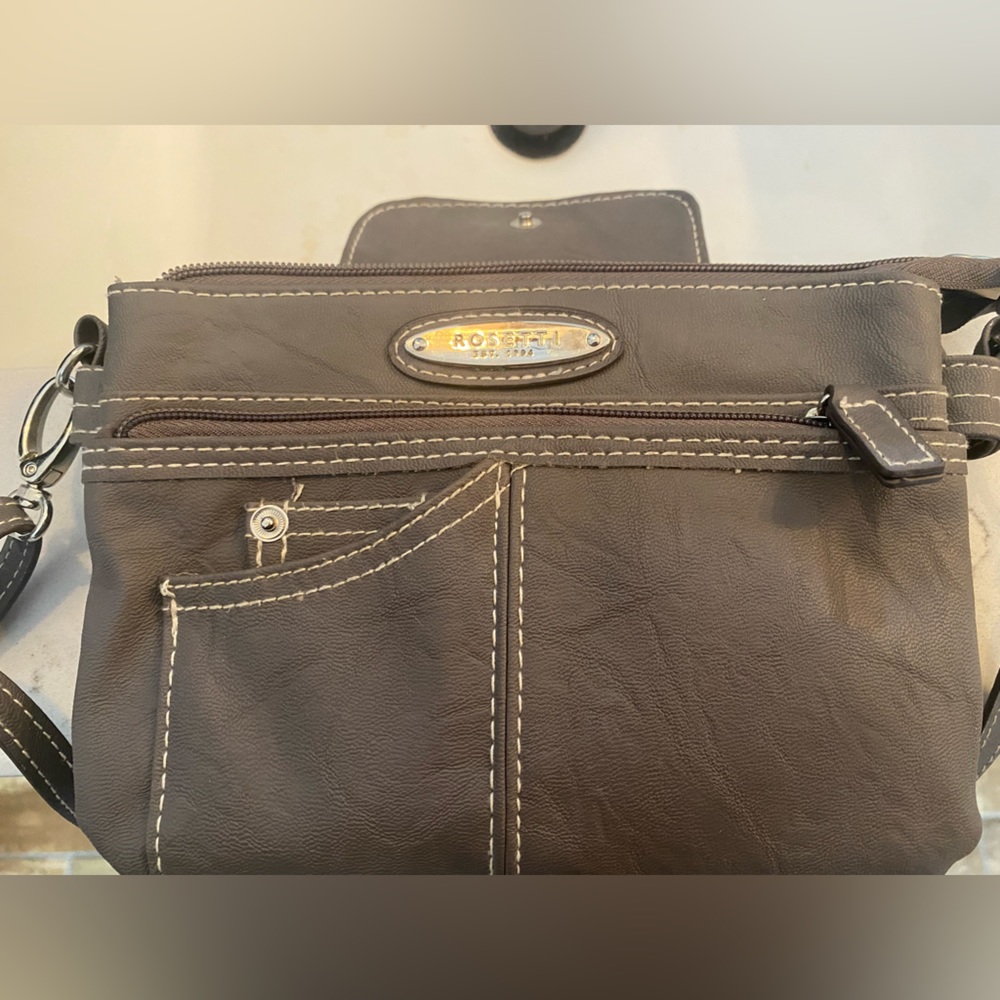 ❄️❄️Rosetti Cross Body Purse! Small but mighty!